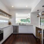 A photo of a kitchen area.