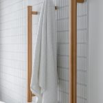 A photo of a towel rack.